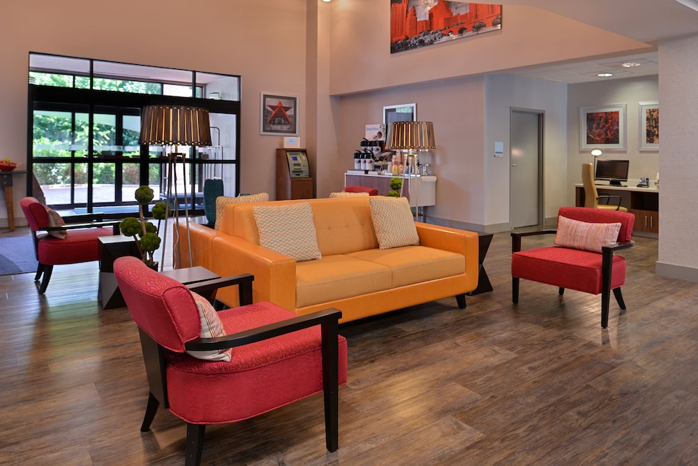 Holiday Inn Express & Suites Austin North Central by IHG - photo 46