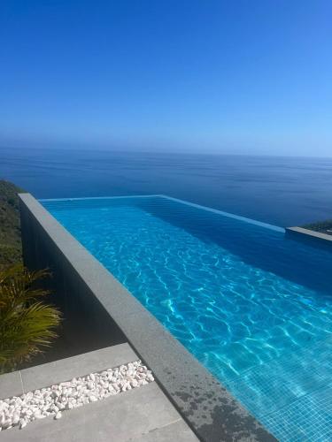 Apartamento Mar Azul — 4-Star Luxury Hotel in Calheta, Portugal