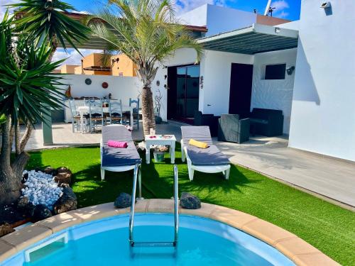 Villa Papi — 4-Star Luxury Hotel in La Oliva, Spain