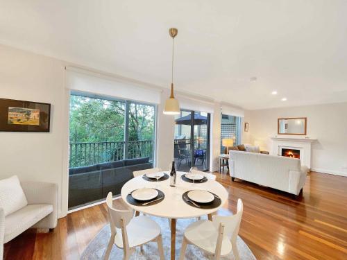 Villa Azille — 4-Star Luxury Hotel in Pokolbin, Australia