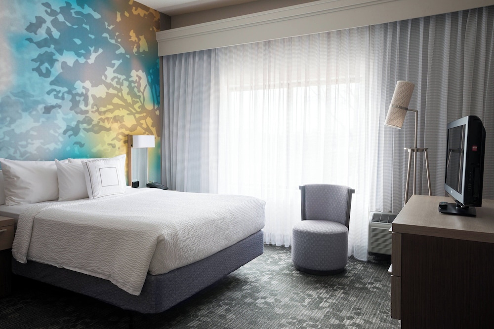 Courtyard by Marriott Toledo Maumee Arrowhead - photo 11