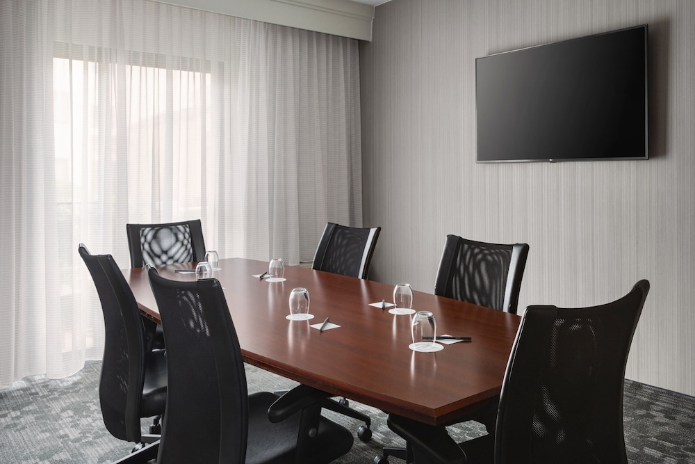 Courtyard by Marriott Mahwah - photo 28