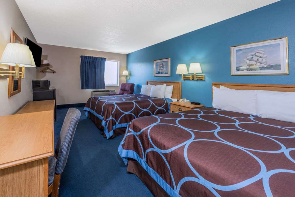 Super 8 by Wyndham Potosi - photo 9