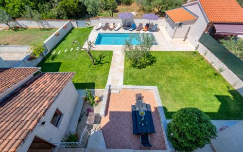 Apartment with private pool — 4-Star Luxury Hotel in Pula, Croatia