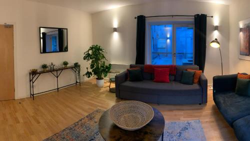 Edmonstone Suite Old Town — 4-Star Luxury Hotel in Edinburgh, United Kingdom