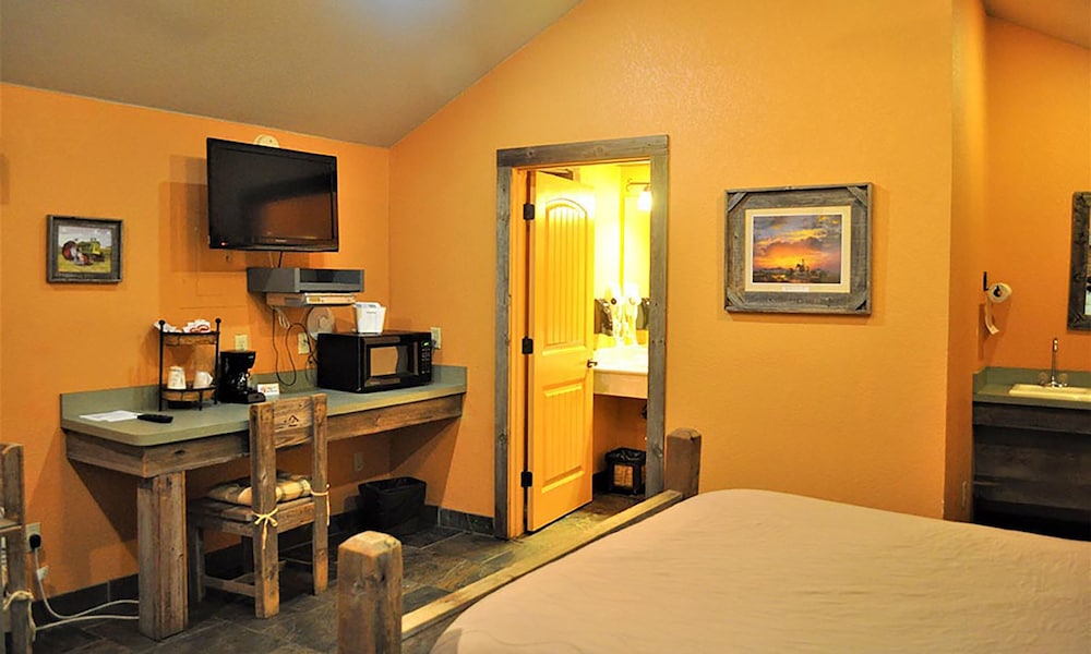 Rustic Creek Ranch Resort - photo 27