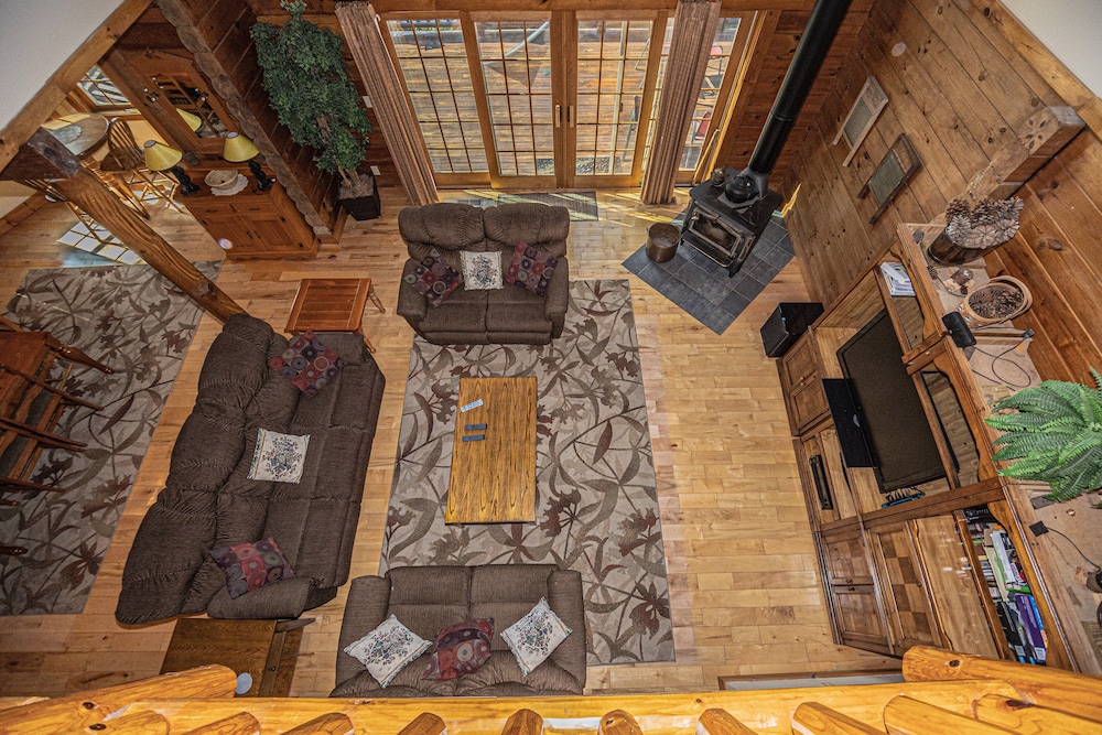 Big Bear in Mchenry, United States