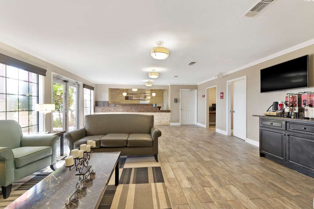 Best Western Brady Inn - featured photo