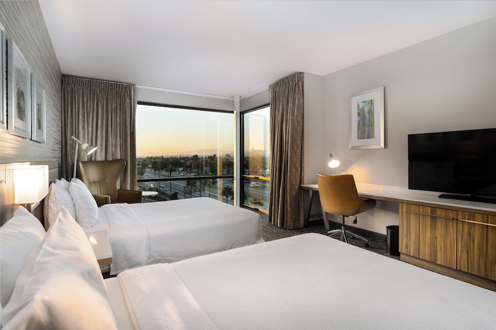 Hilton Garden Inn Anaheim Resort - photo 14