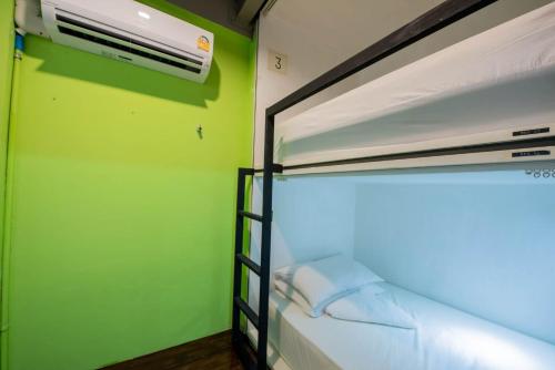 Elixir Hostel Bangkok
