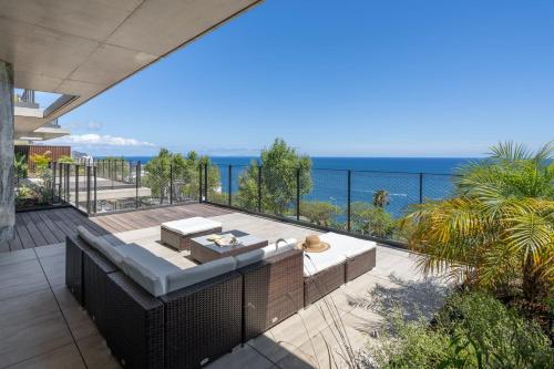 Lyra Lux Penthouse by LovelyStay — 4-Star Luxury Hotel in Funchal, Portugal