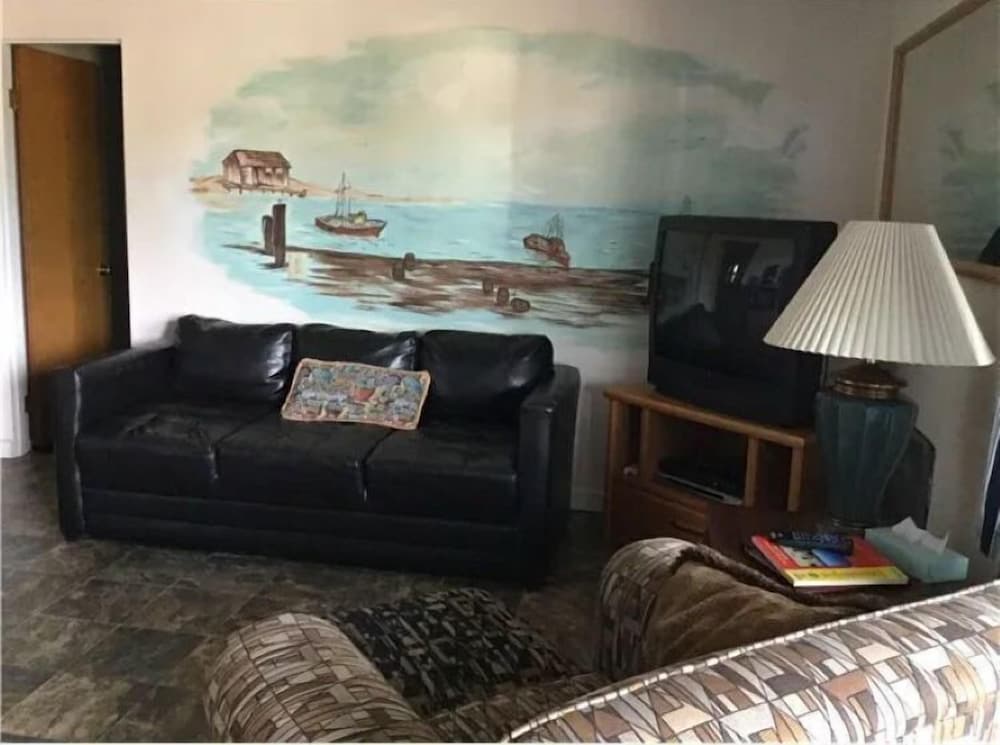 Ocean Avenue Inn - photo 19