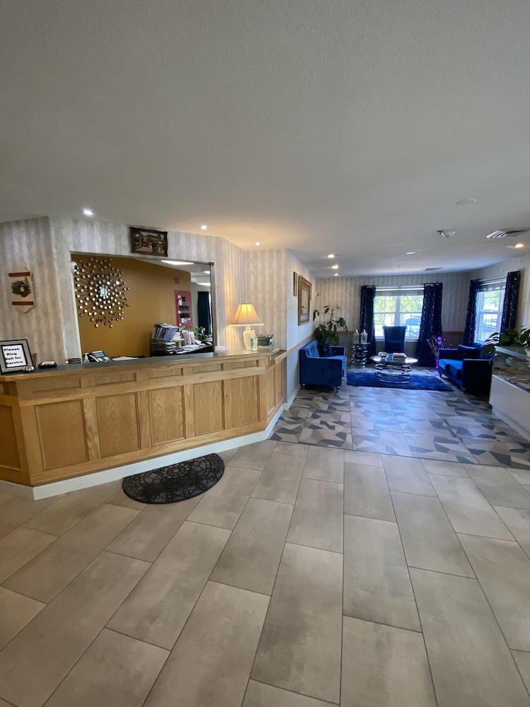 Coos Motor Inn - photo 4