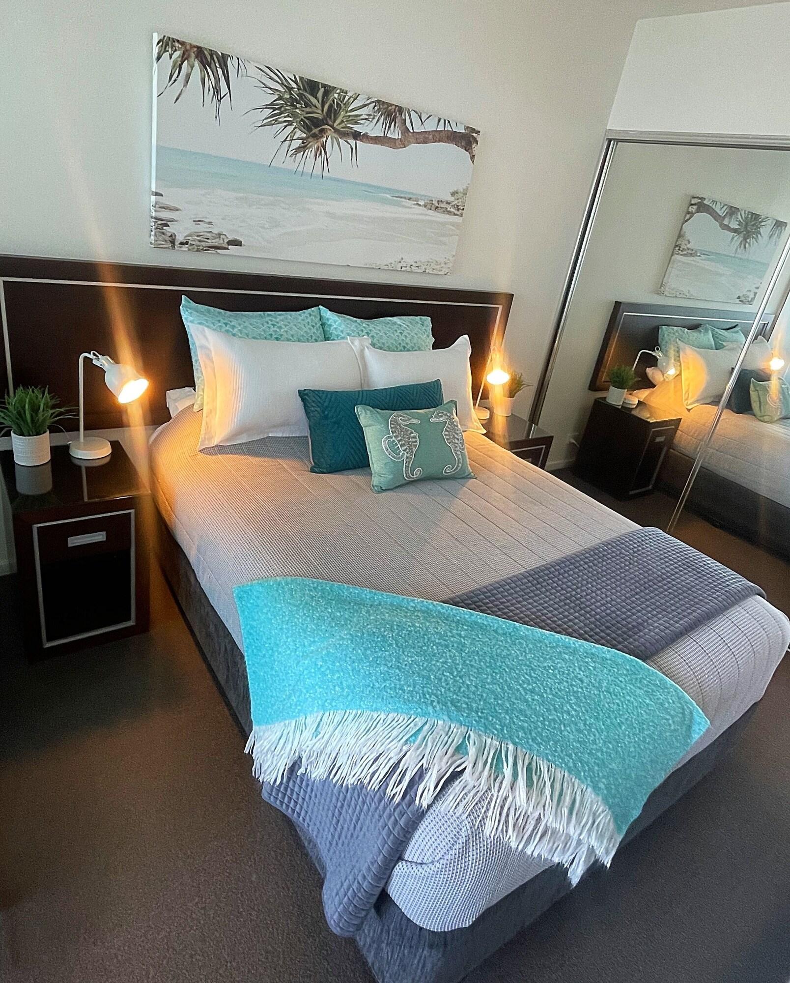 Aqua 306 Poolside Luxury Apartment Honeysuckle Newcastle Free Parking — 4-Star Luxury Hotel in Newcastle, Australia