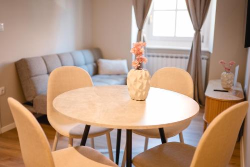 Kaptol 1 — 4-Star Luxury Hotel in Zagreb, Croatia