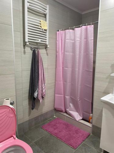 Dona Palace Gold