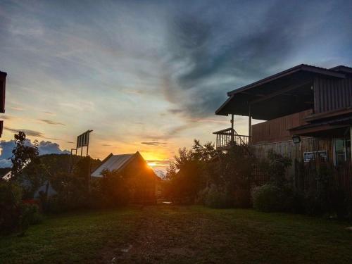 ม่อนดูดาวmon Doo Dao - carbon neutral hotel in Unknown City