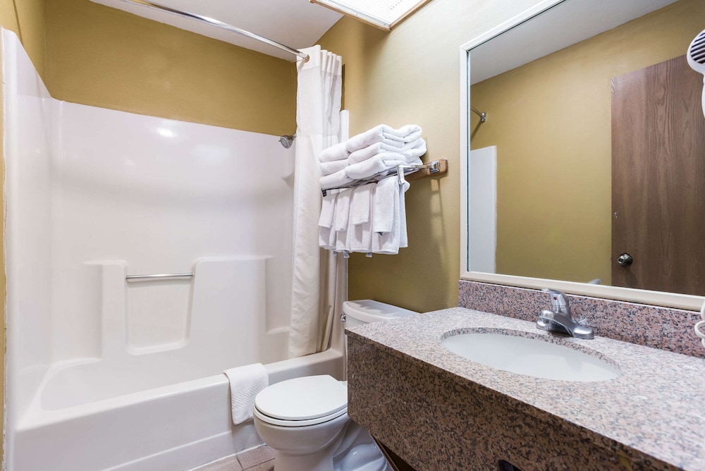Quality Inn Airport Boise Airport - photo 37