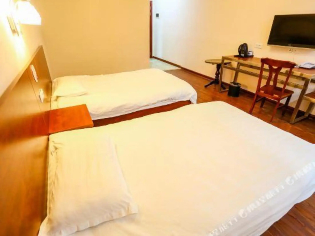 OYO Hongta Hotel in Fuliang, People's Republic of China