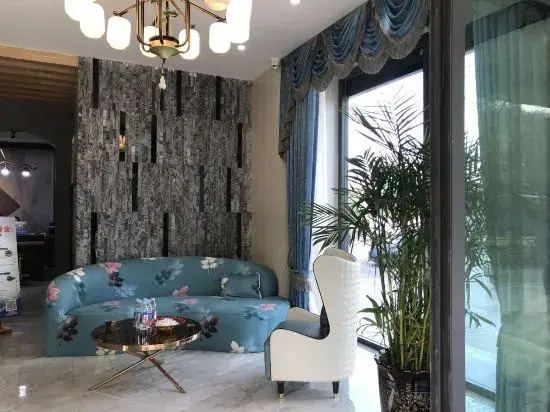 Hongda Hotel — hotel in Haidong