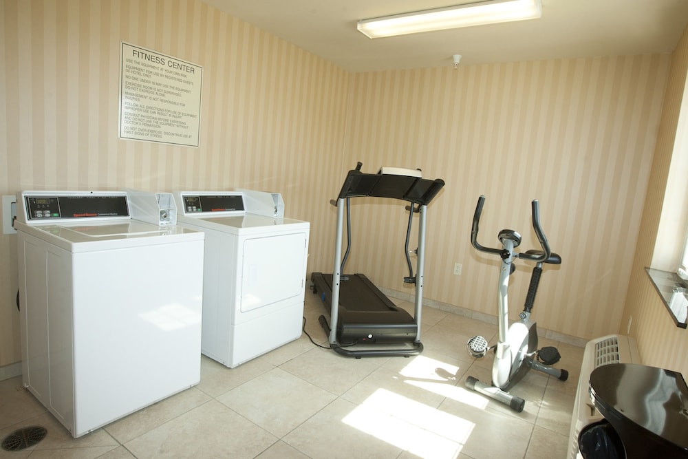 Cobblestone Inn & Suites Langdon - photo 21