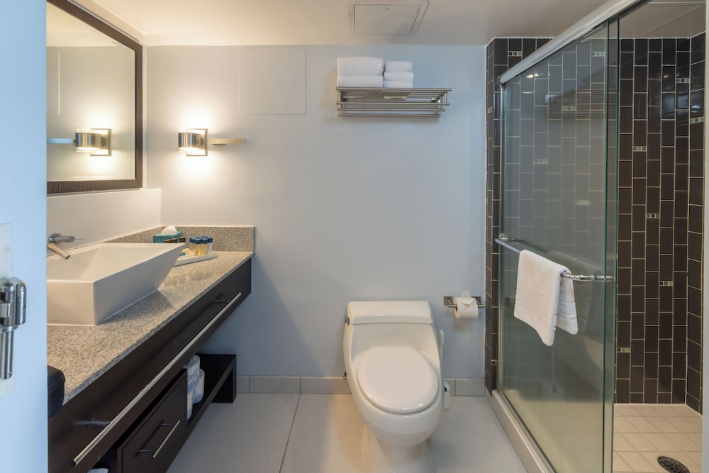 Regency on Beachwalk Waikiki by OUTRIGGER - photo 58