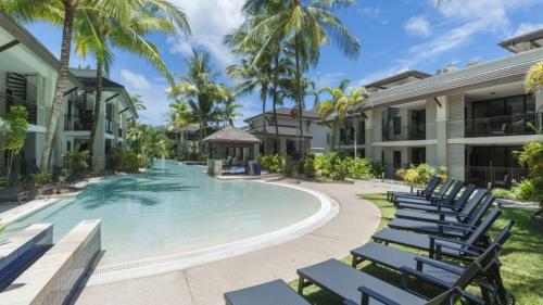 Azure 125 Port Douglas — Port Douglas