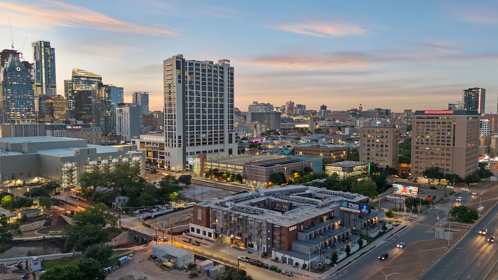 Placemakr Downtown Austin - photo 277