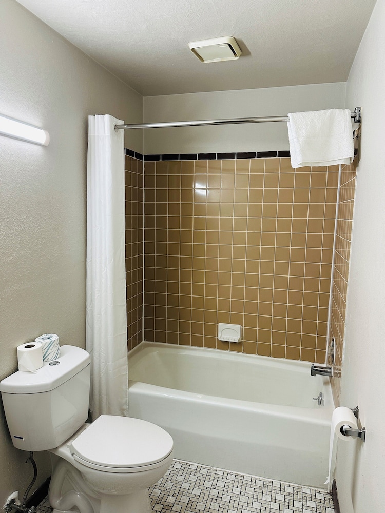 Boston Inn - photo 26