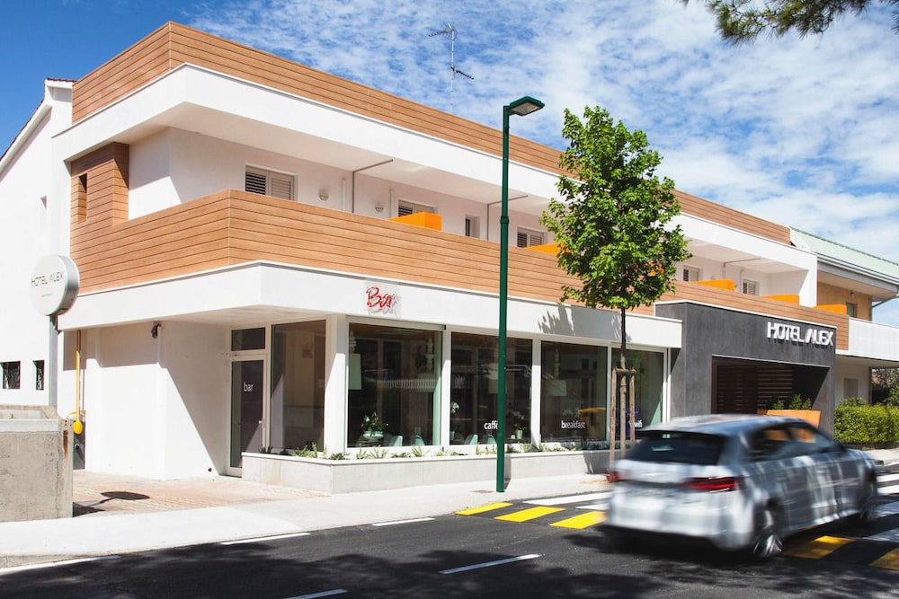 Hotel Alex — hotel in Lignano Sabbiadoro