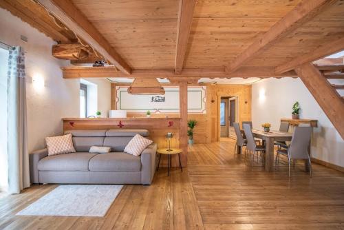 Le Nid Charmant Cir N. 132 — 4-Star Luxury Hotel in Pila, Italy