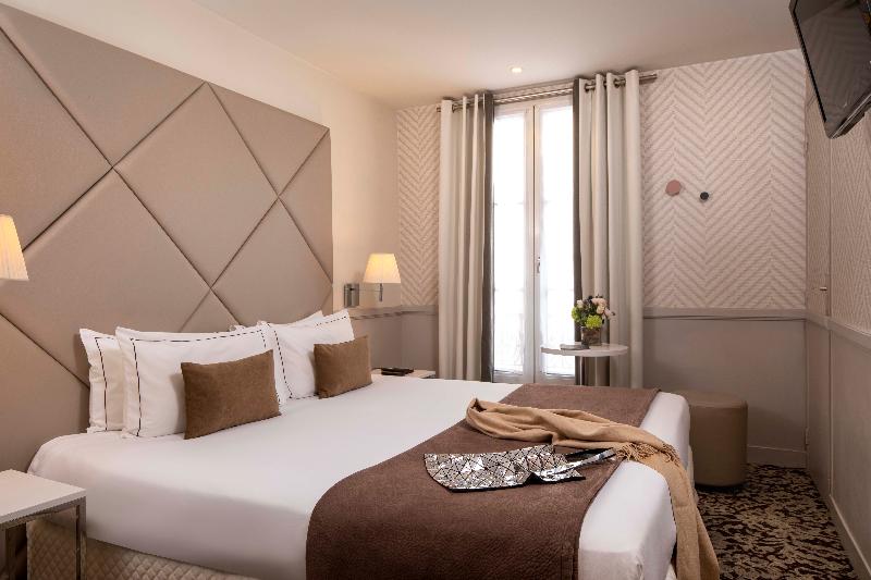 Hotel Longchamp Elysees - carbon neutral hotel in Paris