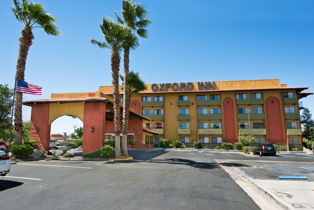 Oxnard Inn Lancaster - photo 51