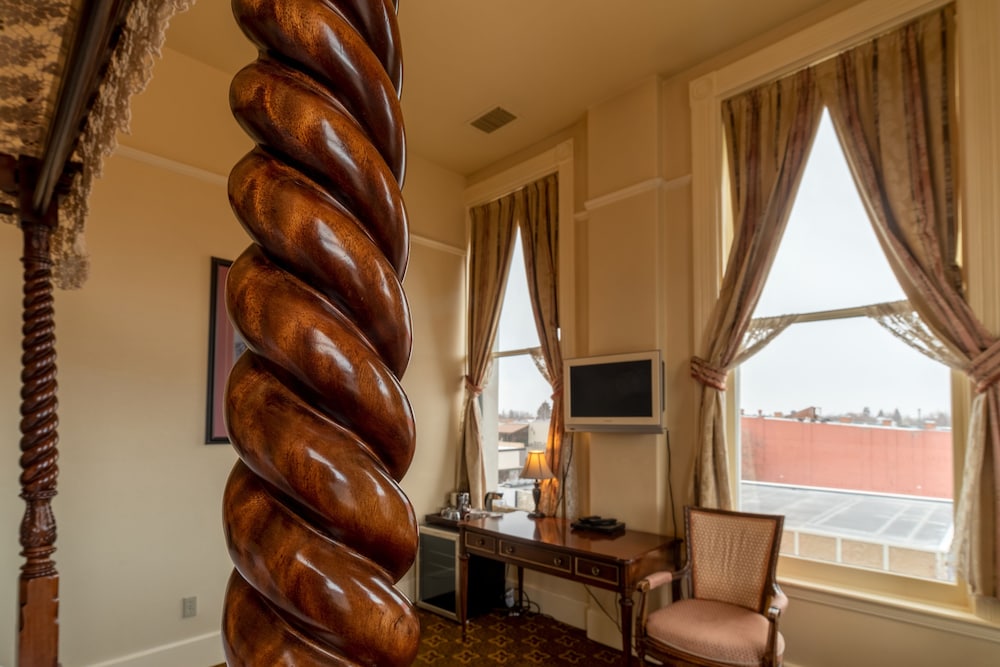 Geiser Grand Hotel - photo 11
