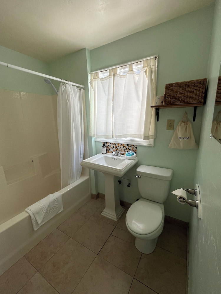 The Cayucos Motel - photo 22