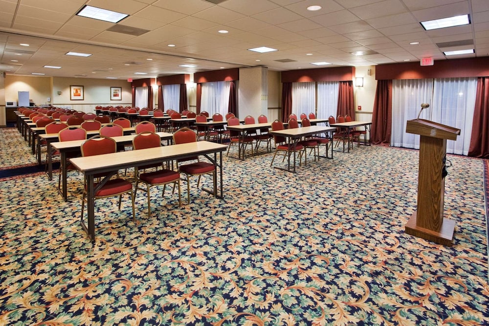Country Inn & Suites by Radisson Helen GA - photo 62