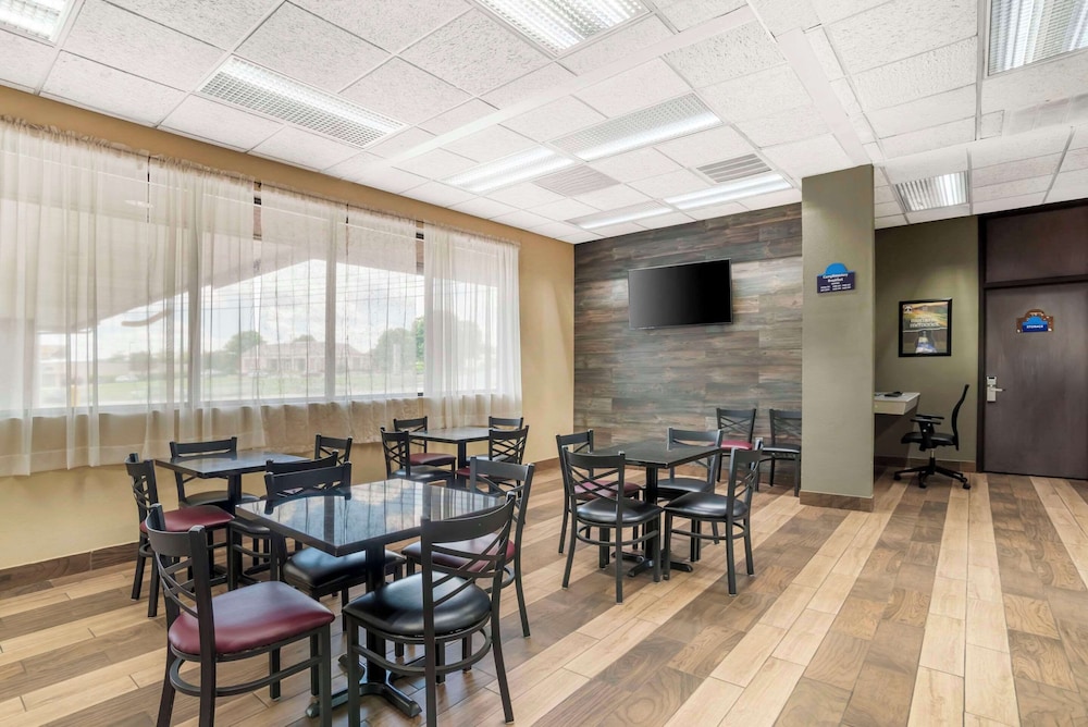 Quality Inn near Speedway - photo 28