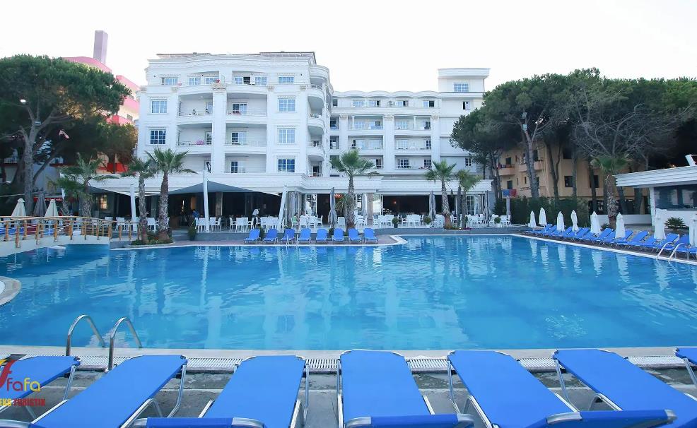 Fafa Premium Resort - carbon neutral hotel in Golem