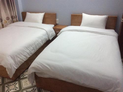 Ngoc Chau Hotel — Ha Long — photo 5