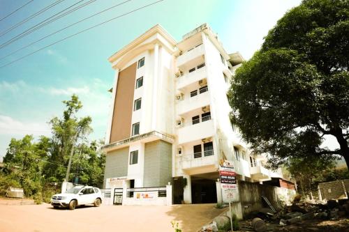 Shri Devi Mookambika Apart Hotel - last minute hotel in Unknown City