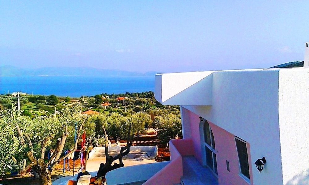 Villa Konaki — Marathonas — photo 3