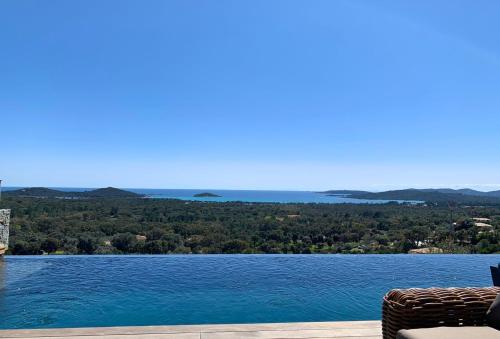 Schena Villata in Zonza, France