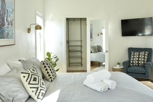 Monthier Townhouse The Grove Los Angeles - photo 15