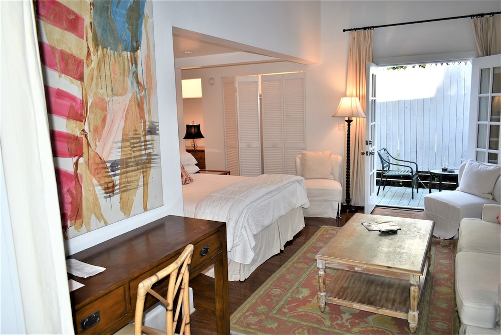 Simonton Court Historic Inn & Cottages - photo 163