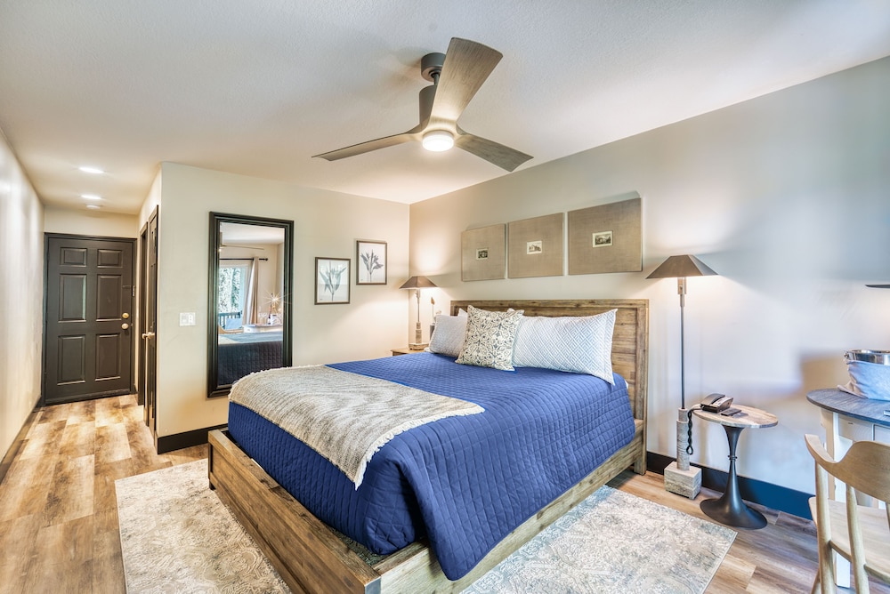 The Inn at Europa Village - photo 14