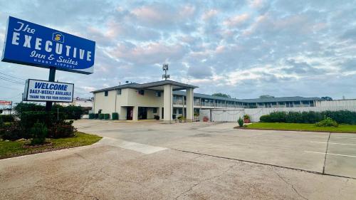 Executive Inn & Suites Houston — hotel near William P. Hobby Airport