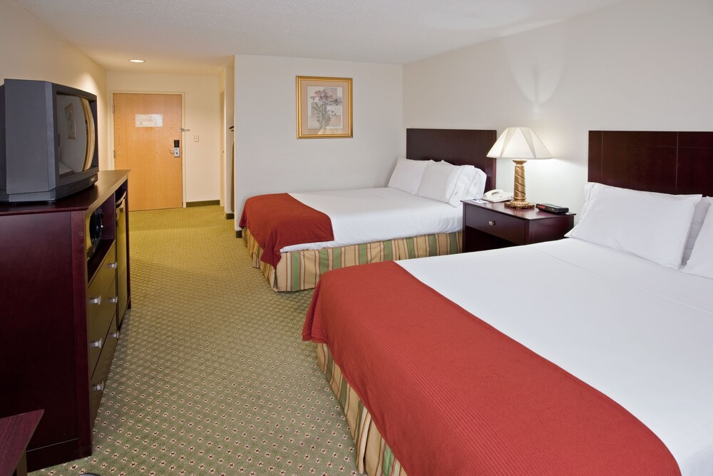 Holiday Inn Express Washington - photo 4