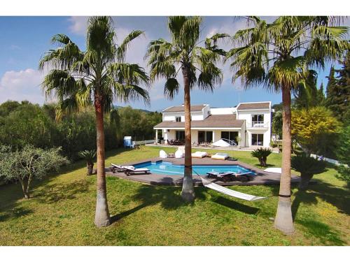 Modern Palmeras - carbon neutral hotel in Pollenca