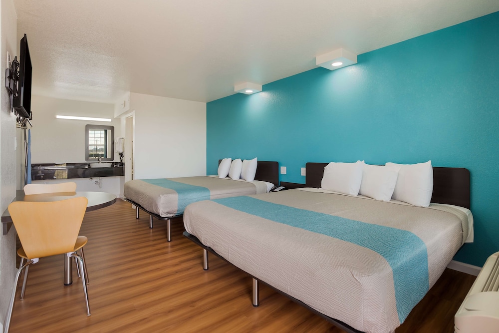 Motel 6 Temple TX - photo 13