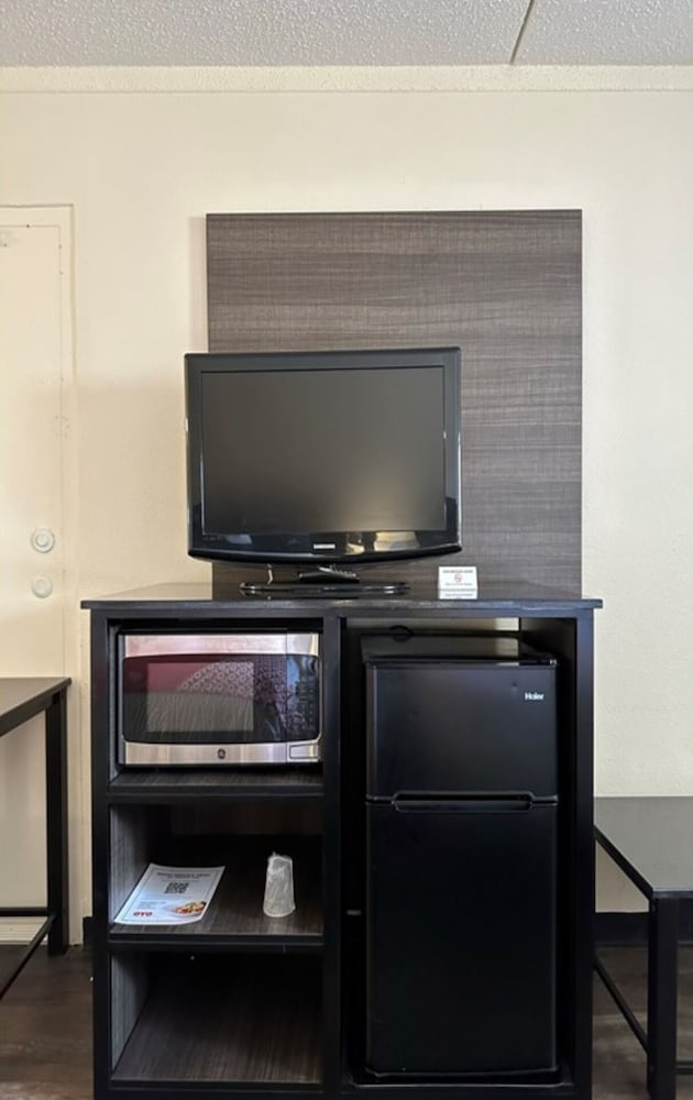 Knights Inn at Lackland Afb San Antonio - photo 23